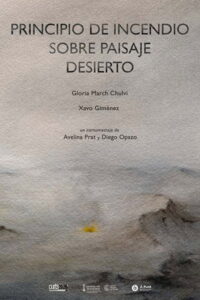 Principio de incendio sobre paisaje desierto